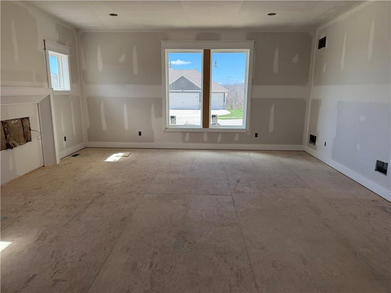 8415 90th St, Kansas City, MO 64153