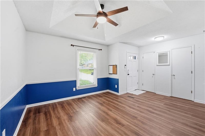 518 65th Ter, Kansas City, MO 64118