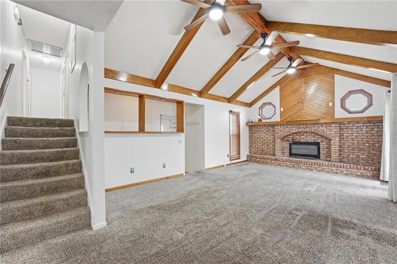 518 65th Ter, Kansas City, MO 64118