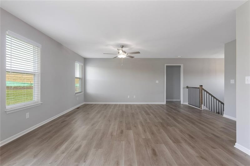 608 Wild Lupine Ln, Raymore, MO 64083