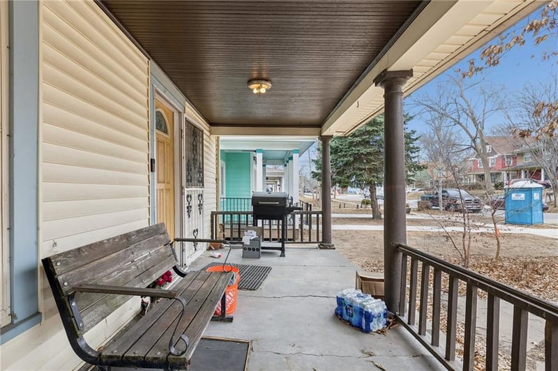 3314 Charlotte St, Kansas City, MO 64109