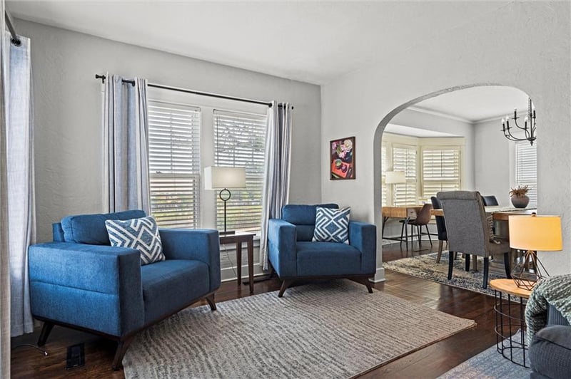 115 49th St, Kansas City, MO 64112