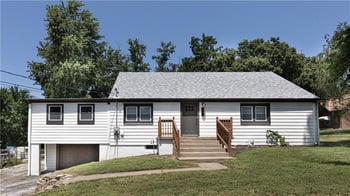 808 NE Russell Rd, Kansas City, MO 64116