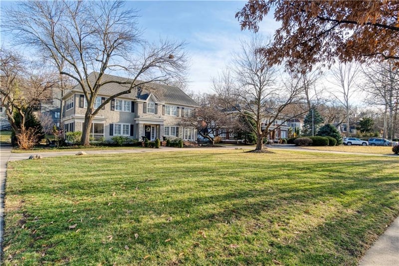 4983 Ward Pw, Kansas City, MO 64112