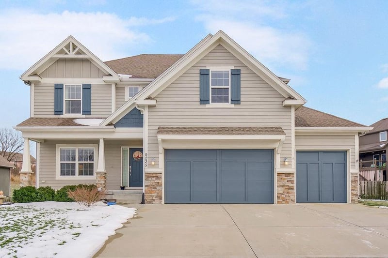 9225 Dawn Ave, Kansas City, MO 64154