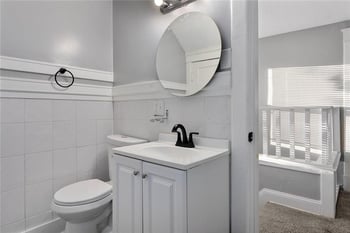 1707 W 44th St, Kansas City, MO 64111