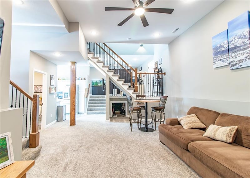 403 Devasher Rd, Warrensburg, MO 64093