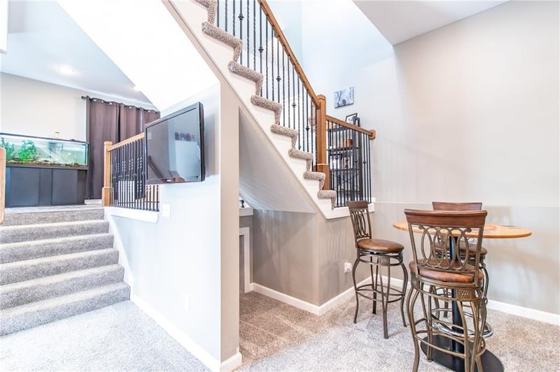 403 Devasher Rd, Warrensburg, MO 64093