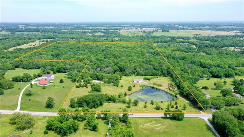 13003 Outer Belt Rd, Lone Jack, MO 64070