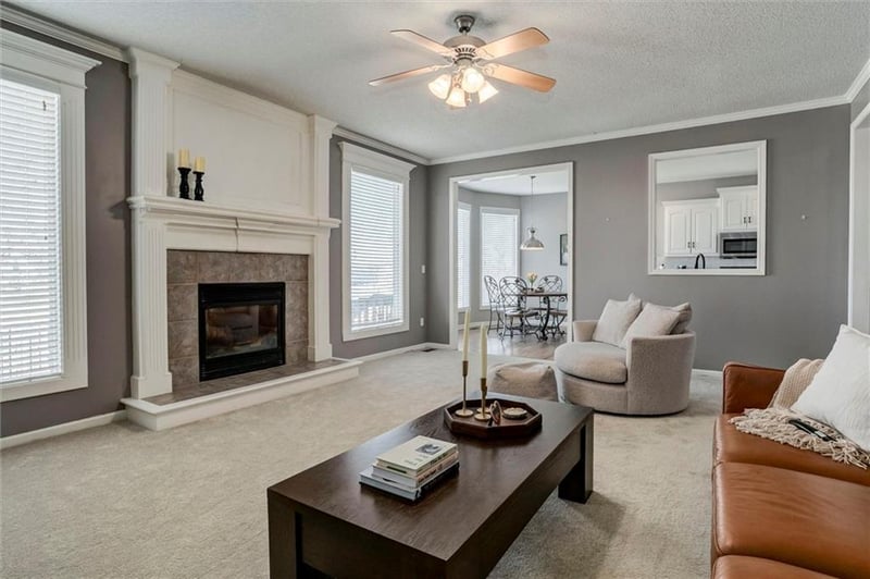 13721 Parkhill St, Overland Park, KS 66221