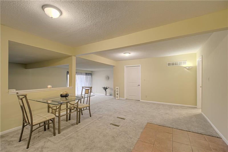 1810 97th St #A, Kansas City, MO 64131