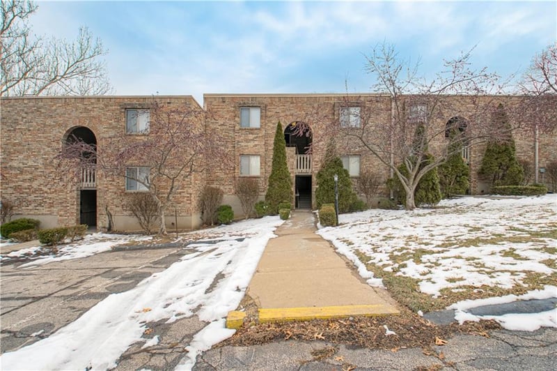 1810 97th St #A, Kansas City, MO 64131