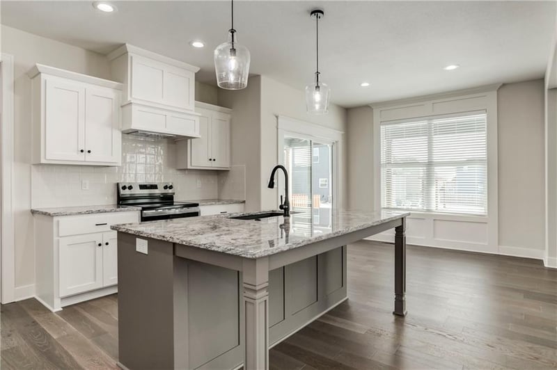 16965 Brentwood St, Olathe, KS 66062