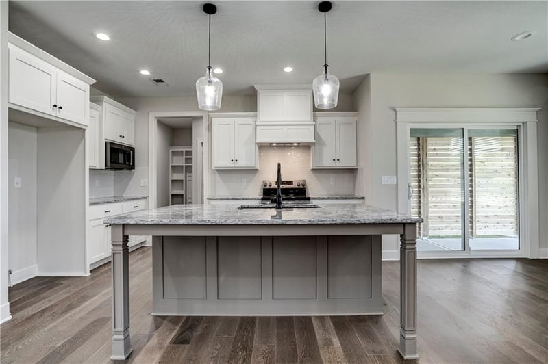 16965 Brentwood St, Olathe, KS 66062