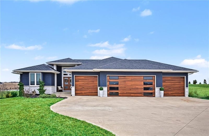 14251 Cattle Ranch Dr, Smithville, MO 64089