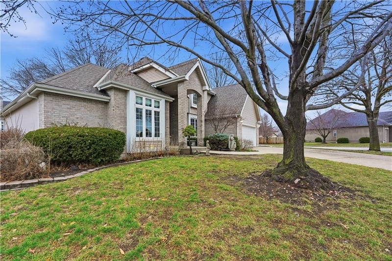 6124 Elmwood Ct, Kansas City, MO 64119