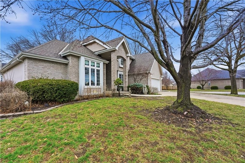 6124 Elmwood Ct, Kansas City, MO 64119