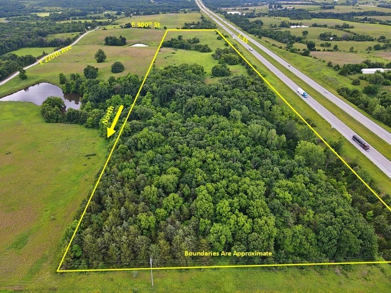330 Th St, Bethany, MO 64424