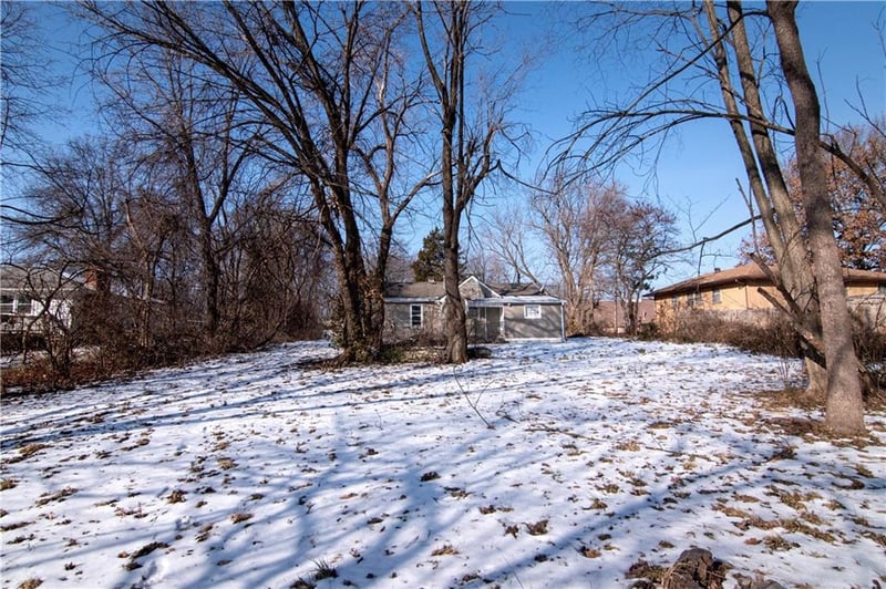 7923 Harris Ave, Raytown, MO 64138