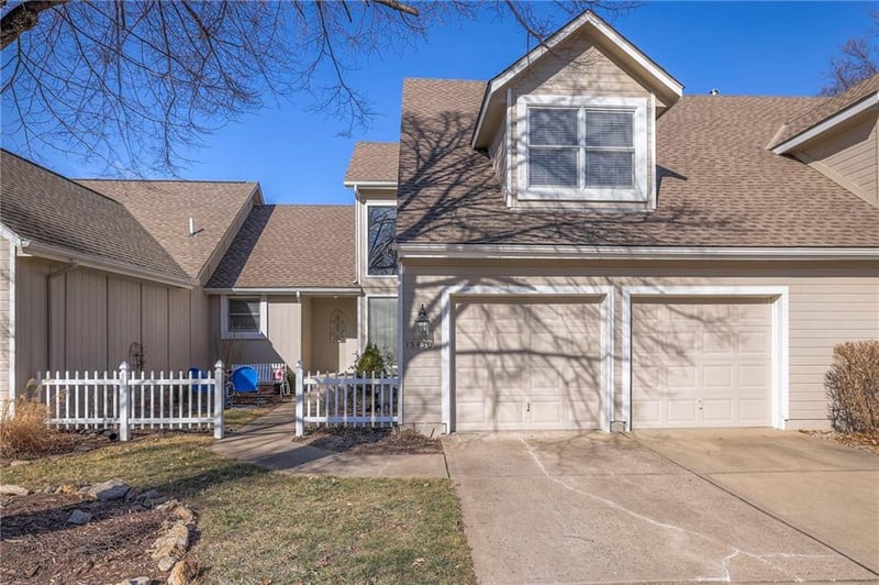 15430 Floyd St, Overland Park, KS 66223