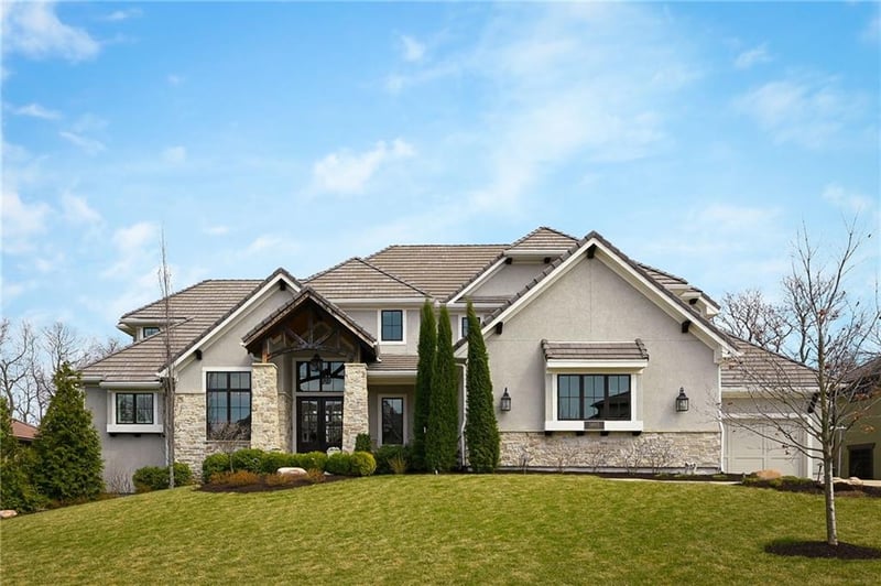 14615 Linden St, Leawood, KS 66224