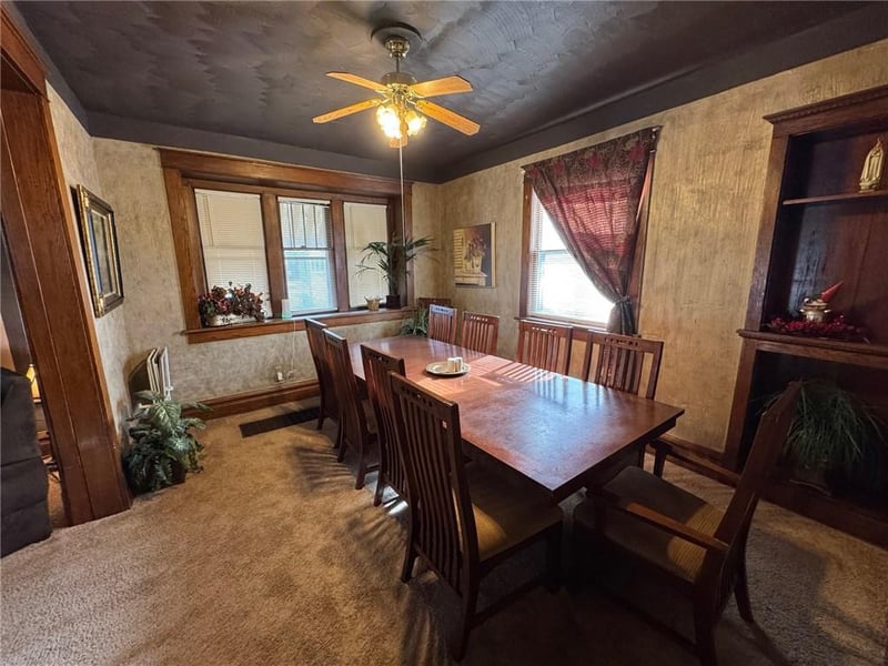 1009 Huntoon St, Topeka, KS 66604