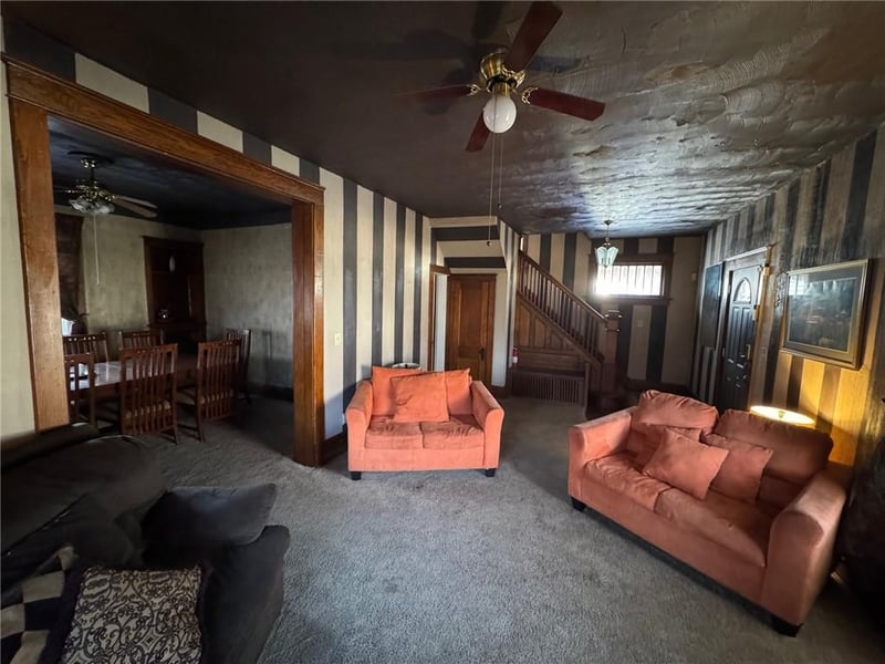 1009 Huntoon St, Topeka, KS 66604