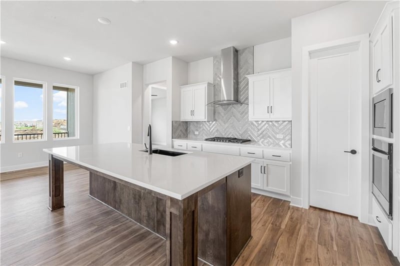 1807 NW 104th Ter, Kansas City, MO 64155