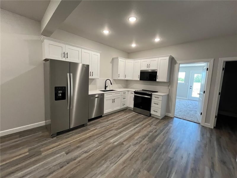 356 B 85 Rd, Warrensburg, MO 64093
