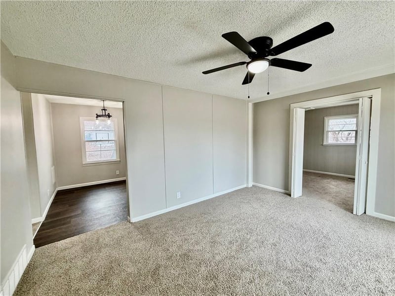 223 Bannister Rd, Kansas City, MO 64114