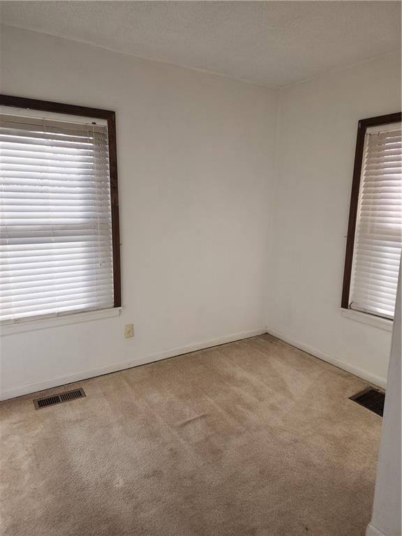 4525 Spruce Ave, Kansas City, MO 64130