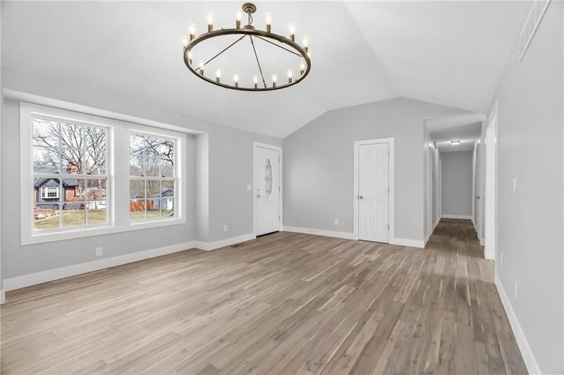 519 112th Ter, Kansas City, MO 64155