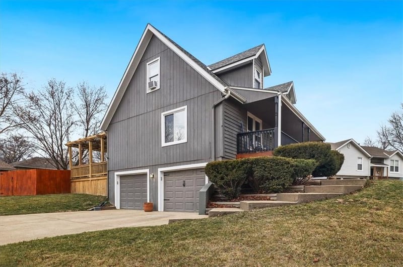 116 101st Ter, Kansas City, MO 64155