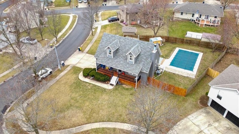 116 101st Ter, Kansas City, MO 64155