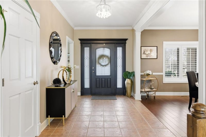 9705 Leslie Ave, Kansas City, MO 64139