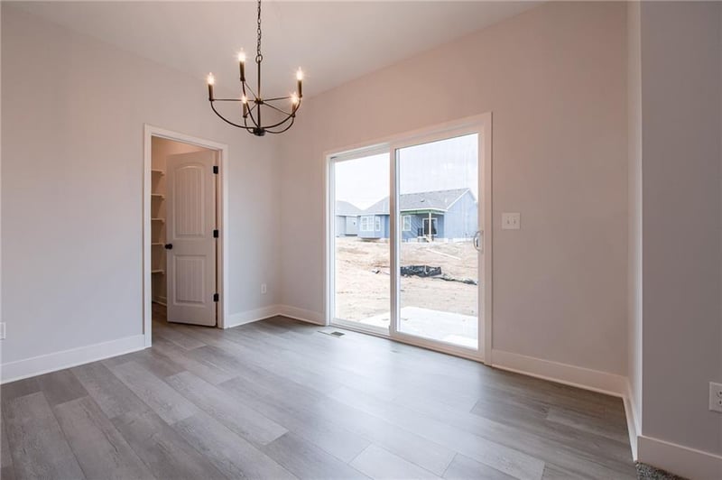 9641 Colrain Ave, Kansas City, MO 64154