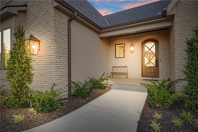 21396 W 93rd Ct, Lenexa, KS 66220
