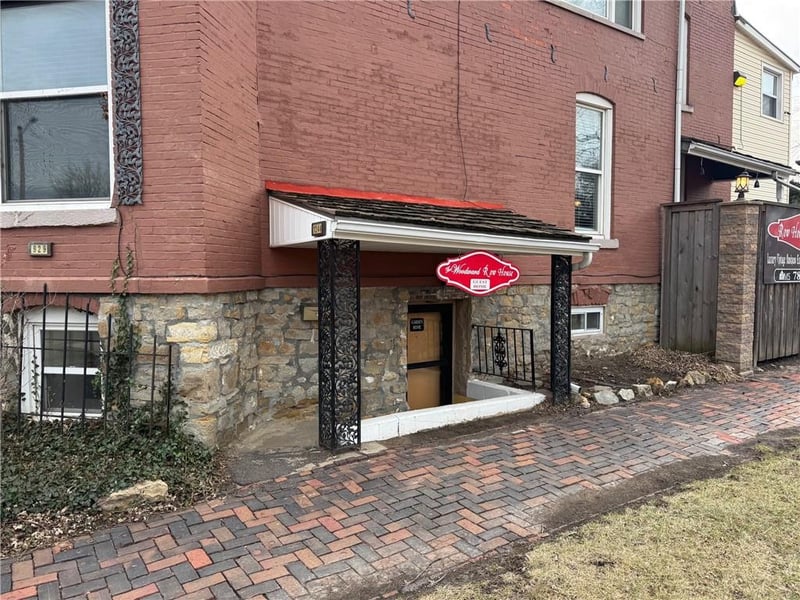 929 Huntoon St, Topeka, KS 66604
