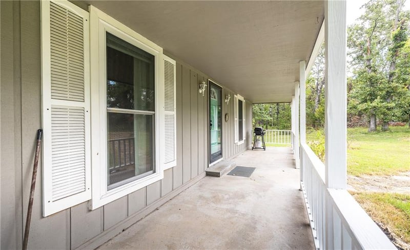 27093 Karrs Park Ave, Warsaw, MO 65355
