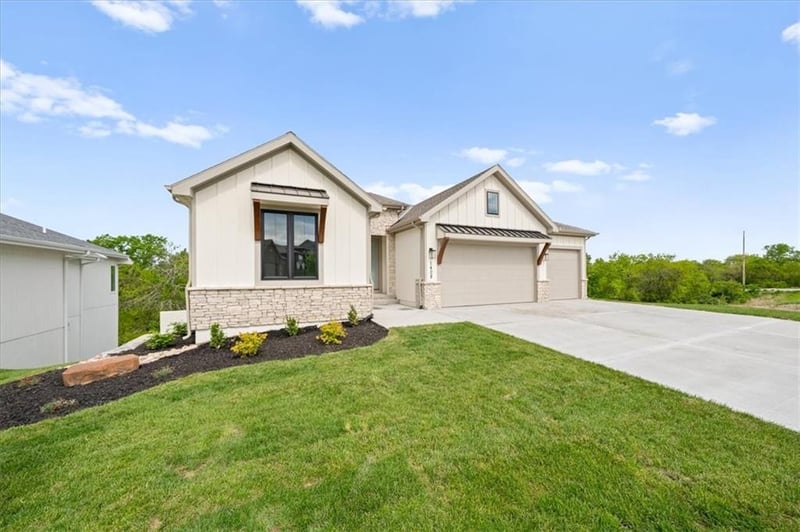 1408 Larkspur Pl, Raymore, MO 64083