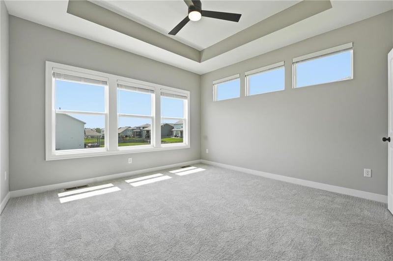 1921 SW Hightown Dr, Lee's Summit, MO 64082