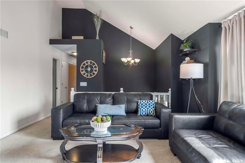 3509 Robin Ln, St Joseph, MO 64506