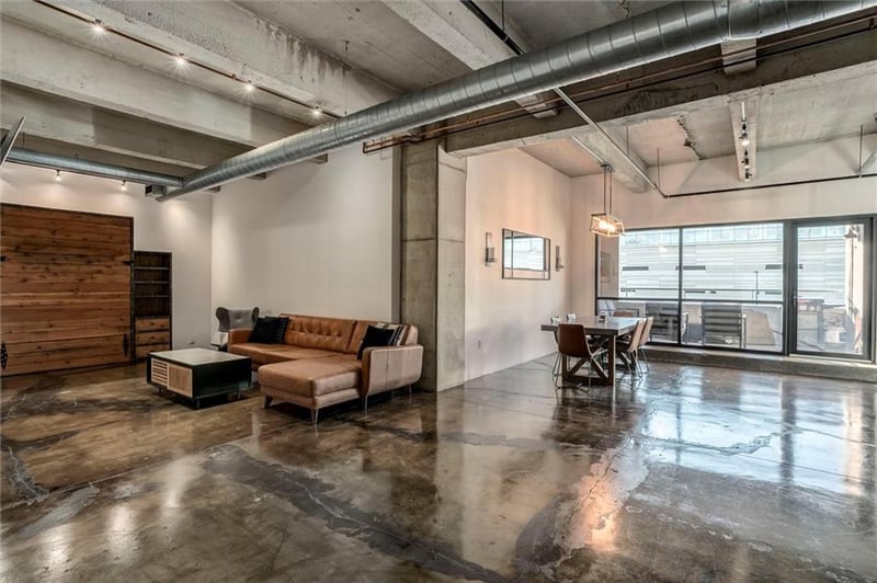 360 W Pershing Rd #230, Kansas City, MO 64108