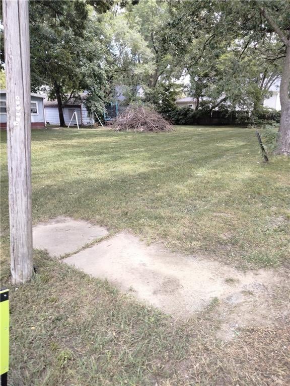 201 School St, Hamilton, MO 64644