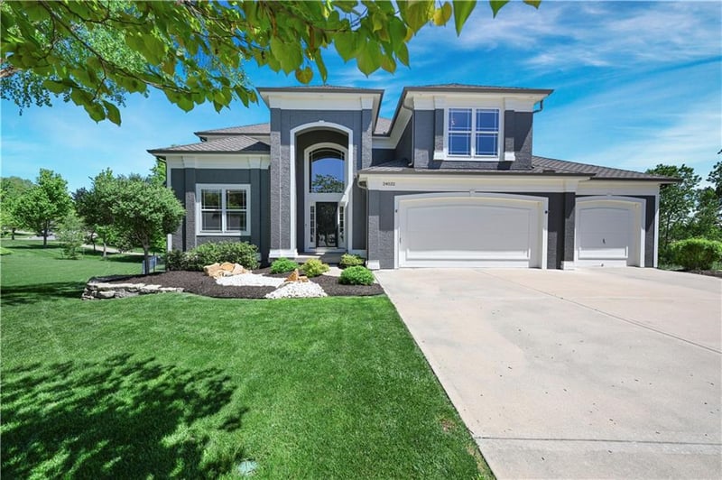 24032 W 112th Ct W, Olathe, KS 66061