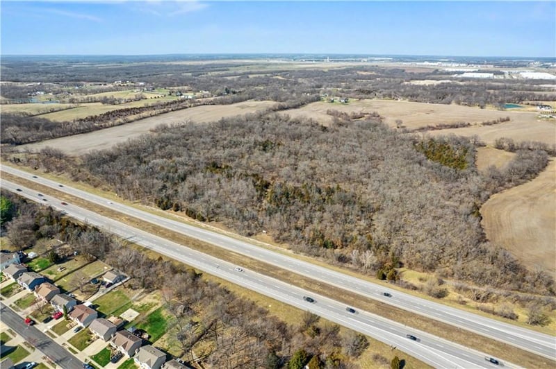 Outer Road West & N Amity Ave, Kansas City, MO 64153