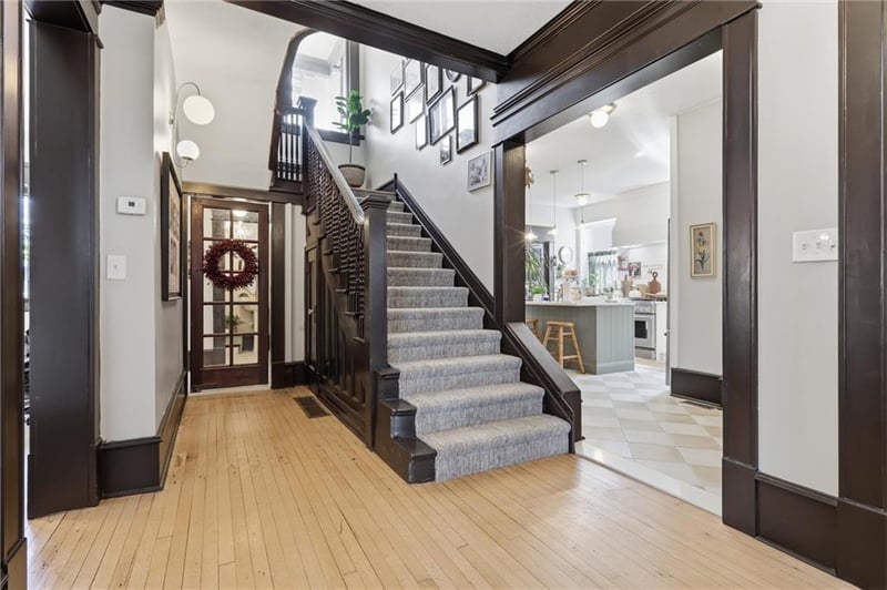 1217 Armour Blvd, Kansas City, MO 64109