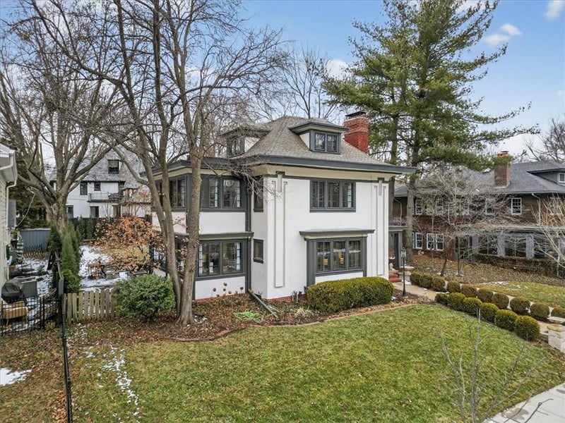 6016 Belleview Ave, Kansas City, MO 64113