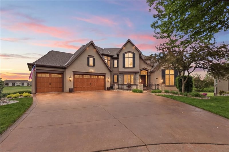10619 N Garfield Ave, Kansas City, MO 64155