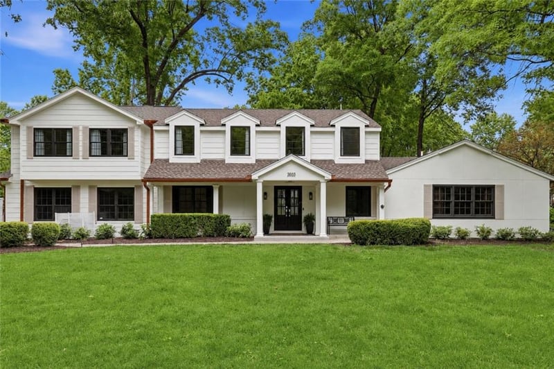 2832 91st St, Leawood, KS 66206